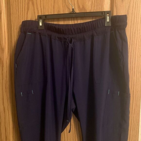 Scrubstar Men's Cargo Pants - Dark Blue - Picture 10 of 12